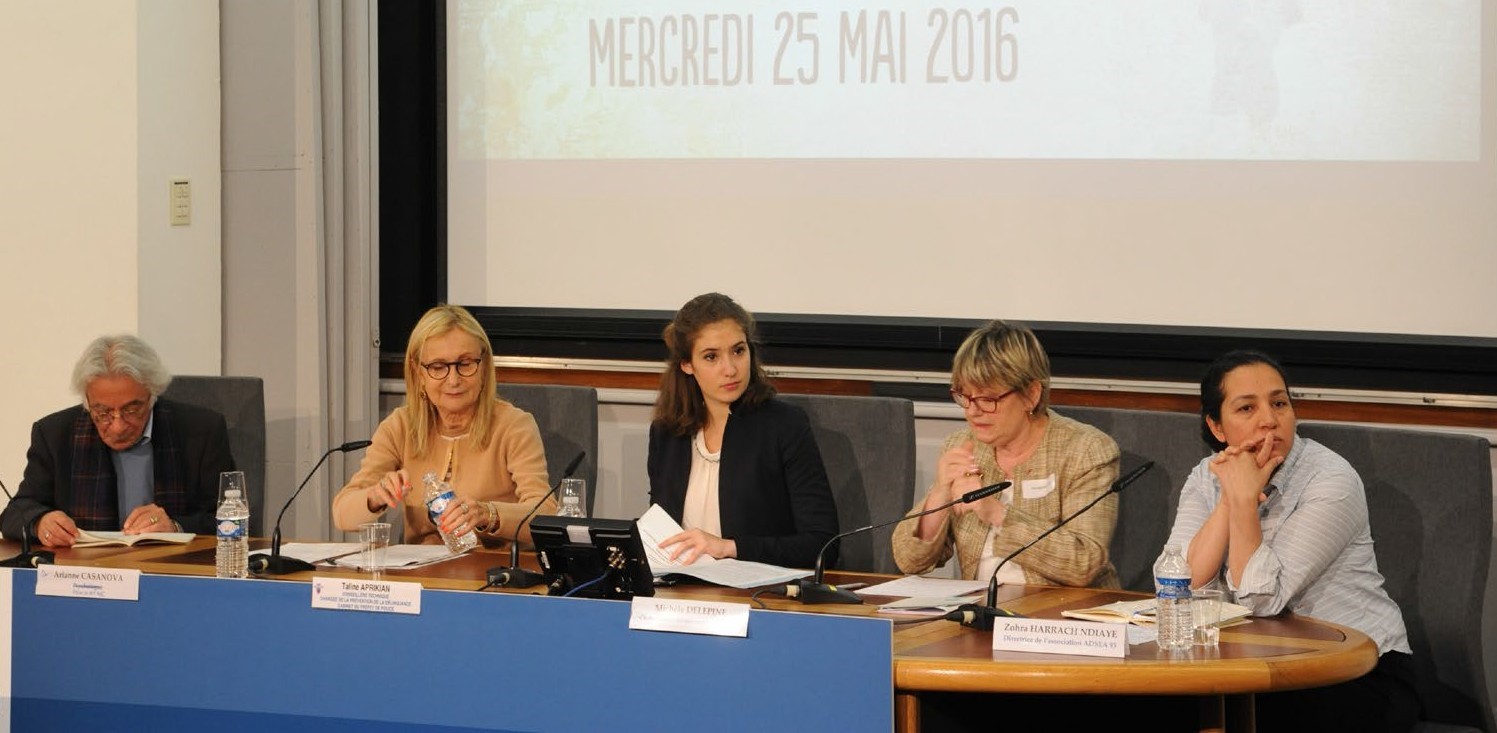 colloque_25_mai_-_regards_croises_-_groupe.jpg