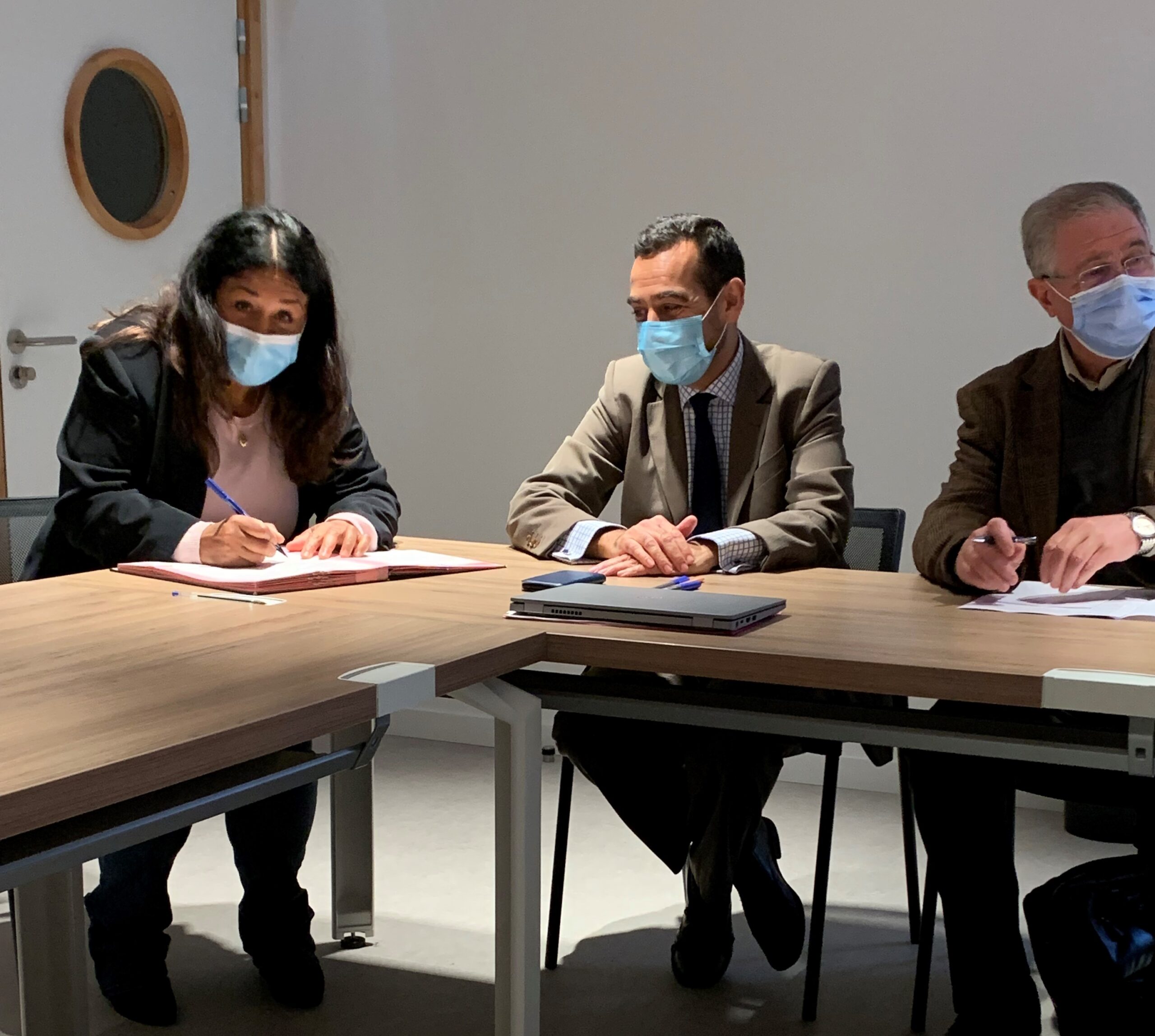 signature_charte_de_la_mediation_familiale_-_octobre_2021_v1.jpg